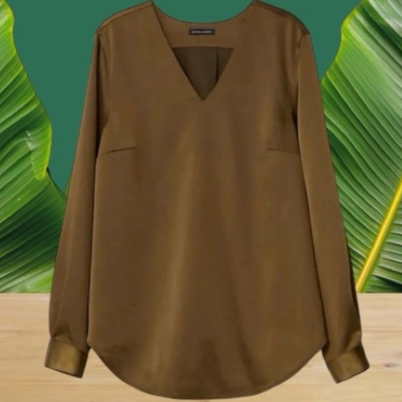 UNIVERSAL STANDARD EVA SATIN V-NECK BLOUSE CARAMEL SZ 2XS ( 6-8 ) - Picture 3 of 13